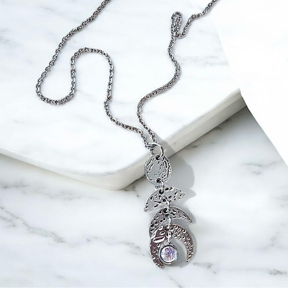 Silver toned Crescent Moon Phases Pendant Necklace Choker 15.5” - Picture 8 of 17